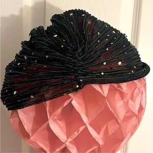 Chic Green Pleated Hat with Gold Sequins